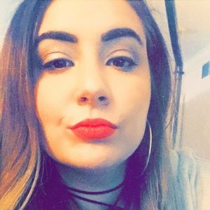 Meet your Posher, Aindrea